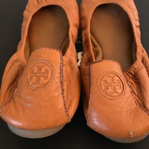 Tory Burch tan leather ballet flats